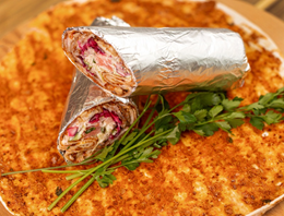 Turecka Pizza z frytkami 